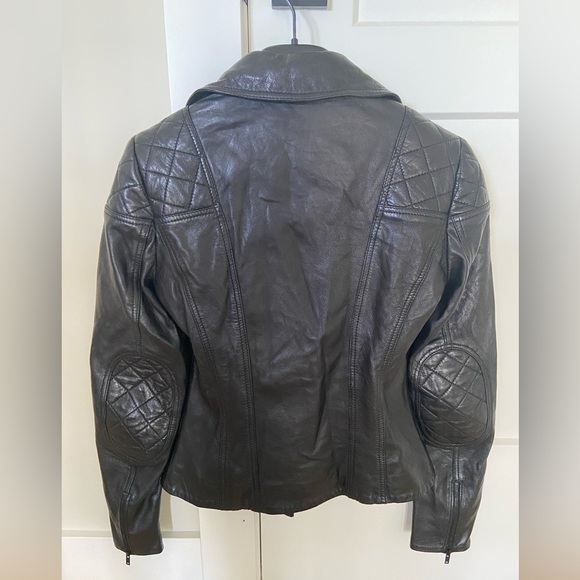 Danier Women's Classic Black Leather Jacket - Picture 2 of 2